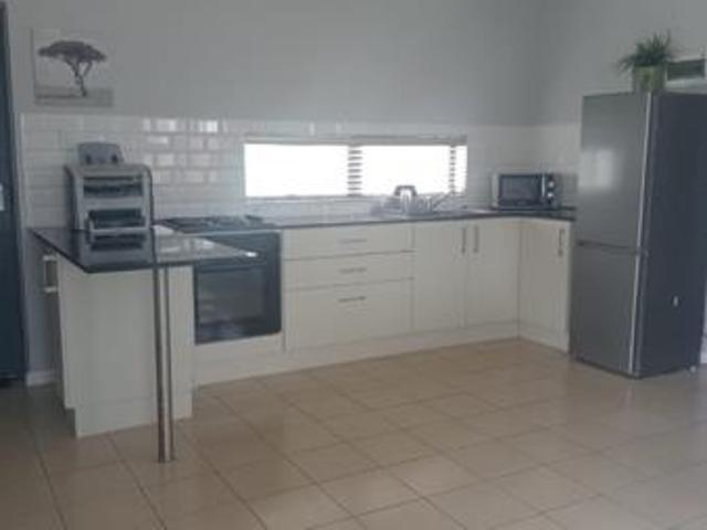 Townhouse for sale in Port Elizabeth, Eastern Cape