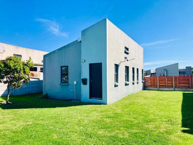 Townhouse for sale in Eastern Cape