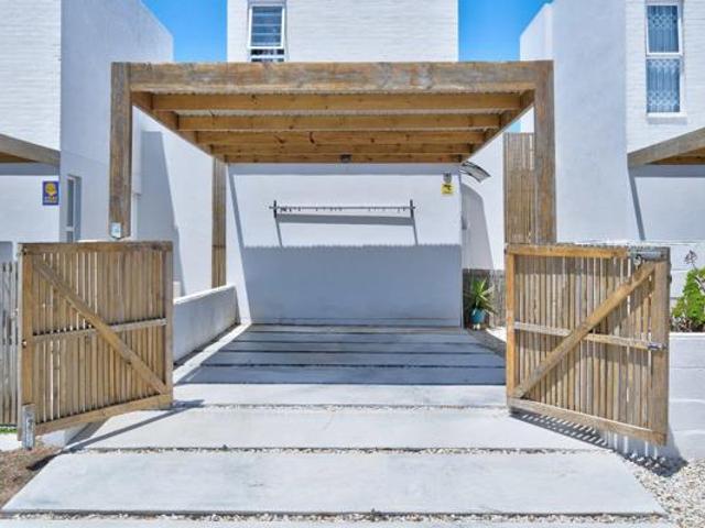 Townhouse for sale in Eastern Cape