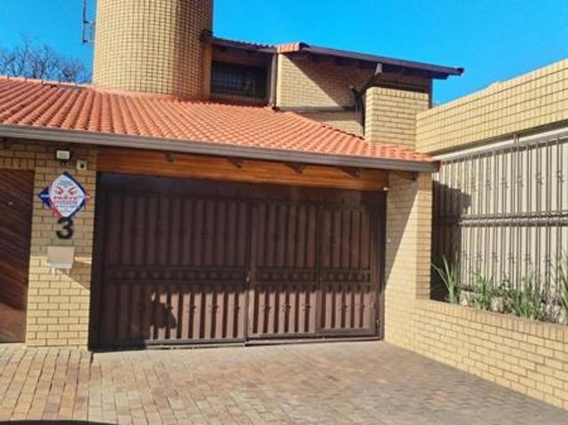 Townhouse for sale in Parys, Ngwathe Local Municipality