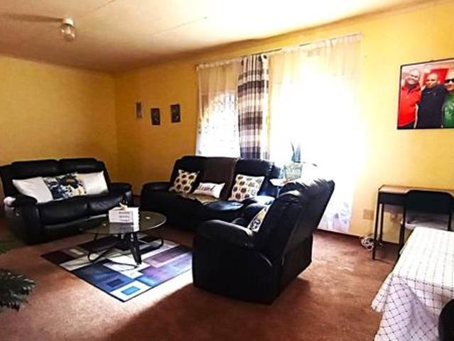 Townhouse for sale in Koppies, Free State