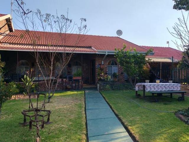 Townhouse for sale in Koppies, Free State