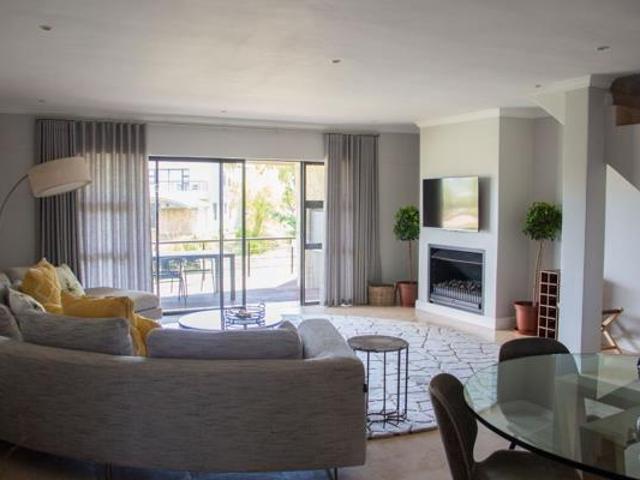 Townhouse for rent in Durbanville, Western Cape