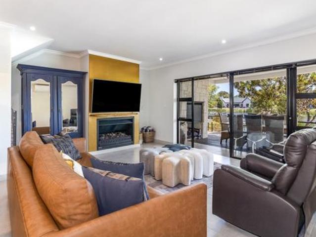 Townhouse for sale in Durbanville, Western Cape