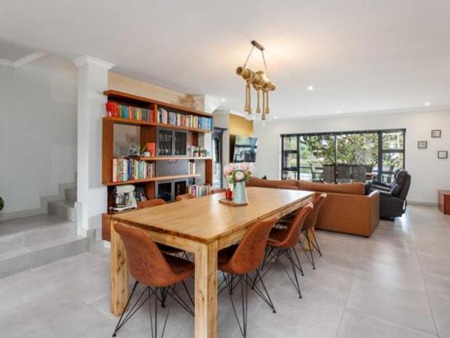 Townhouse for sale in Durbanville, Western Cape