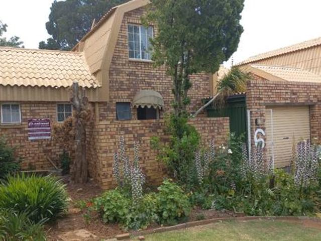 Townhouse for rent in Bloemfontein, Mangaung Metropolitan Municipality