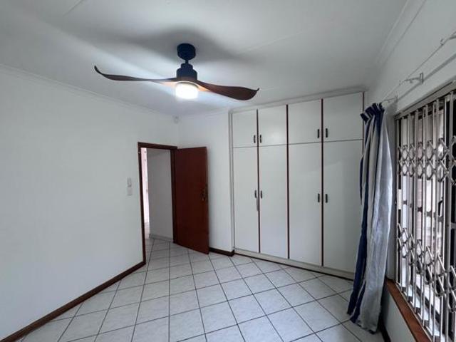 Townhouse for sale in Pennington, uMdoni Local Municipality