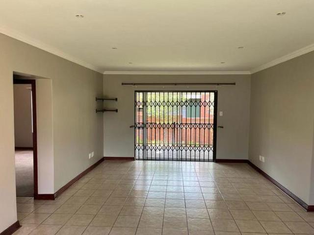 Townhouse for rent in Bloemfontein, Mangaung Metropolitan Municipality