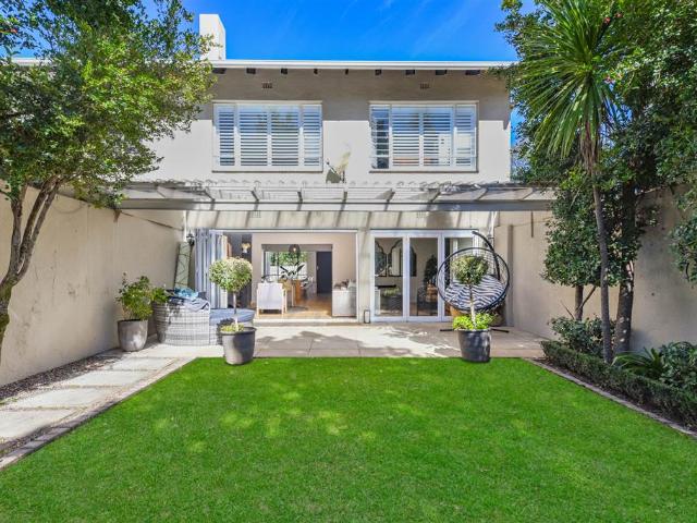 Townhouse for sale in Vosloorus, Gauteng