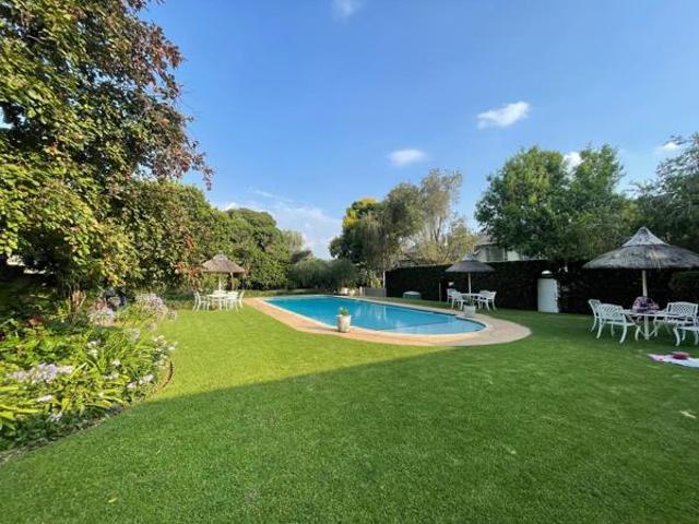 Townhouse for rent in Vosloorus, Gauteng