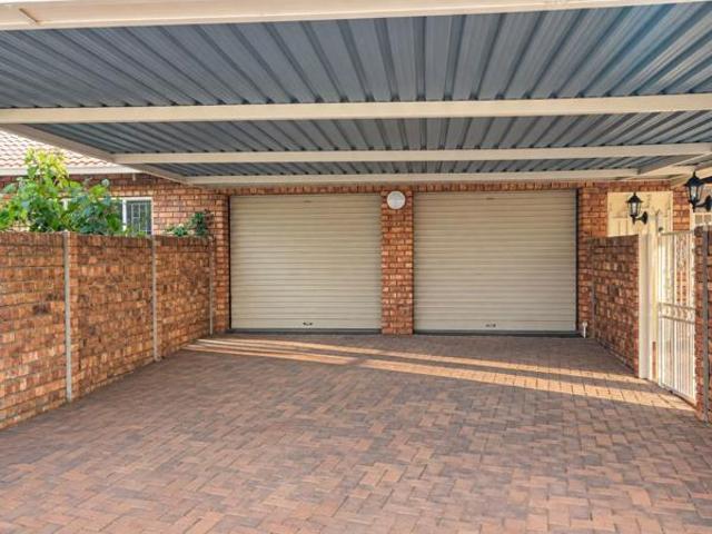 Townhouse for rent in Centurion, City of Tshwane Metropolitan Municipality