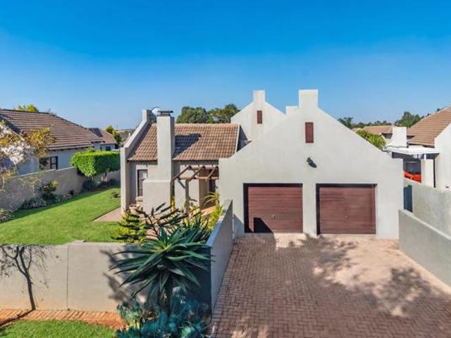 Townhouse for sale in Westonaria, Gauteng