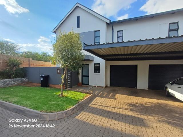 Townhouse for sale in Kagiso, Gauteng
