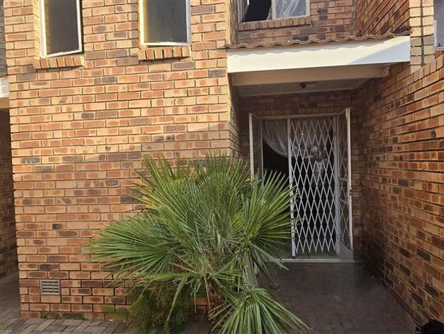 Townhouse for sale in Seshego, Limpopo