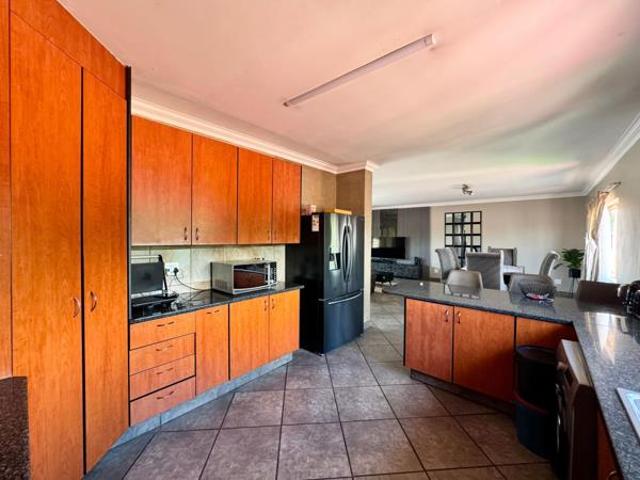 Townhouse for sale in Seshego, Limpopo