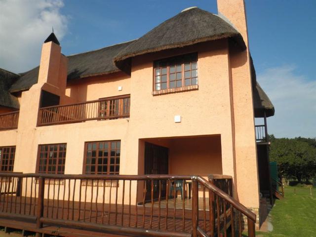 Townhouse for sale in Bushmans River Mouth, Eastern Cape