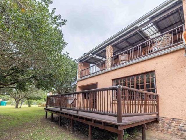 Townhouse for sale in Bushmans River Mouth, Eastern Cape