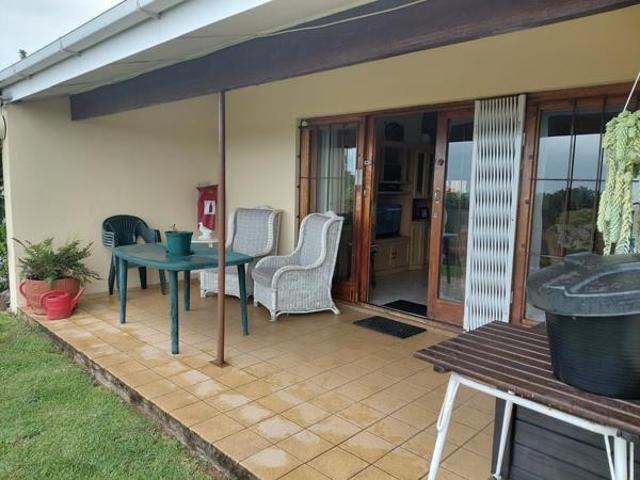 Townhouse for sale in Port Edward, Hibiscus Coast Local Municipality