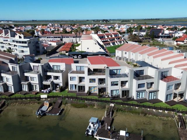 Townhouse for sale in Velddrif, Bergrivier Local Municipality