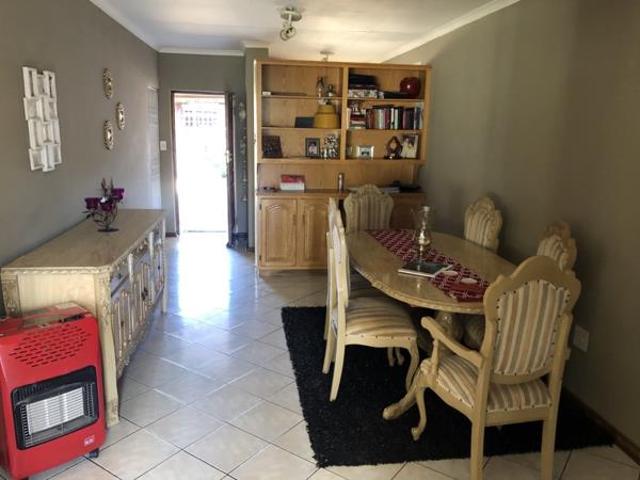 Townhouse for sale in Dr Kenneth Kaunda, North West