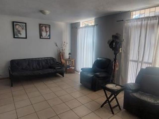 Townhouse for sale in Potchefstroom, Tlokwe Local Municipality