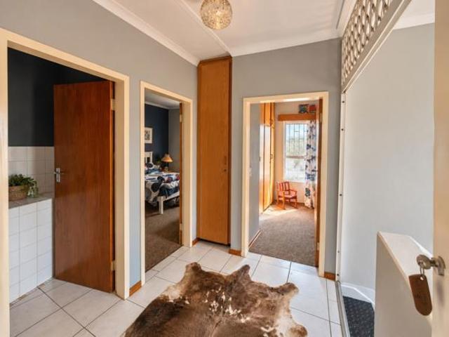 Townhouse for sale in Dr Kenneth Kaunda, North West