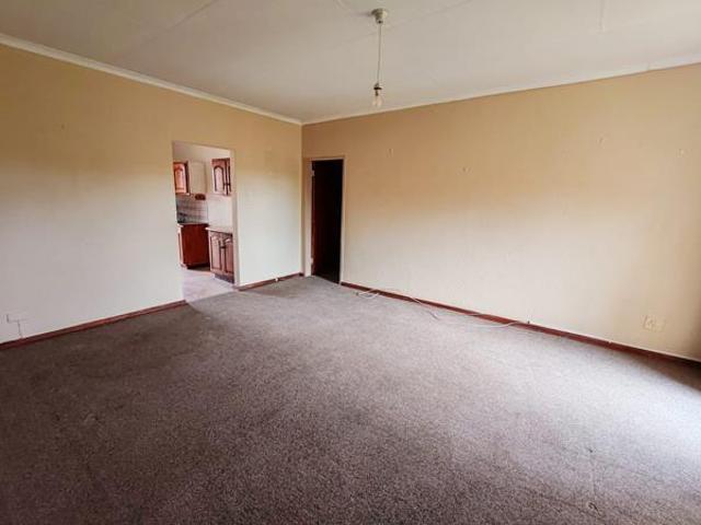 Townhouse for sale in Dr Kenneth Kaunda, North West