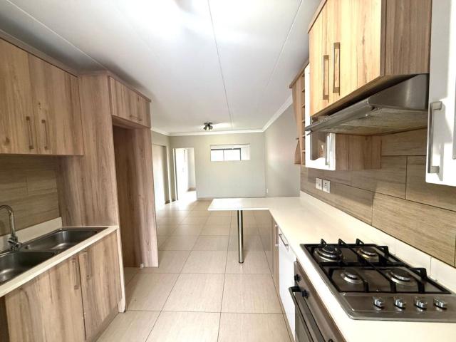 Townhouse for sale in Waterkloof, Gauteng