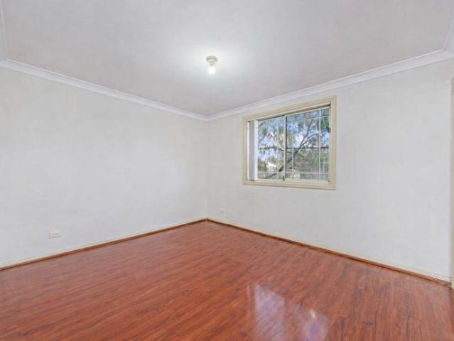 Townhouse for rent in Sydney, New South Wales