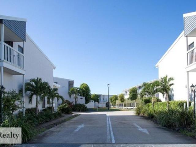Townhouse for rent in South Mackay, Mackay