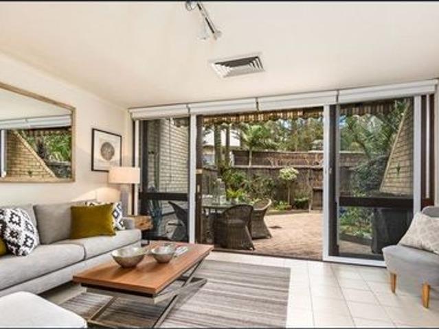 Townhouse for rent in Sydney, New South Wales