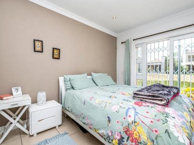Townhouse for rent in Cape Town, Western Cape