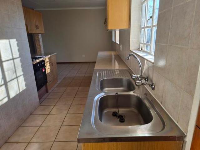 Townhouse for sale in Rustenburg Local Municipality, Bojanala Platinum District Municipality