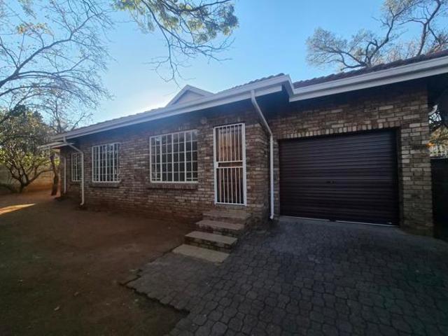 Townhouse for sale in Tlhabane, North West