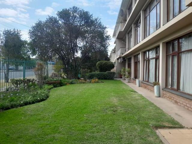 Townhouse for sale in Queenstown, Eastern Cape