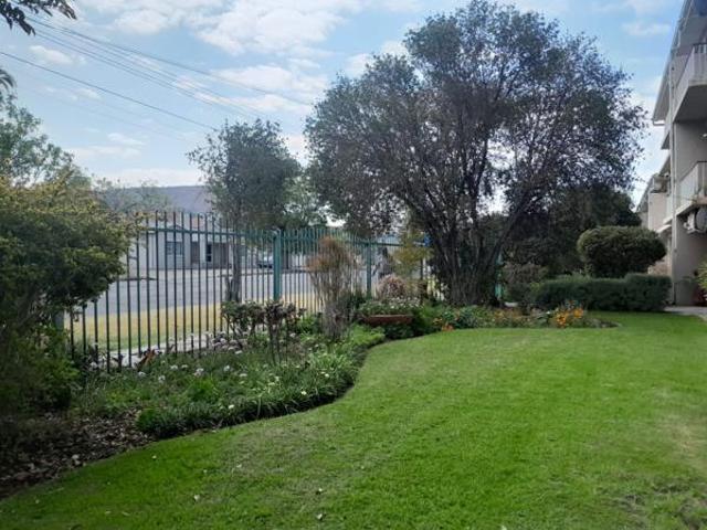 Townhouse for sale in Queenstown, Eastern Cape