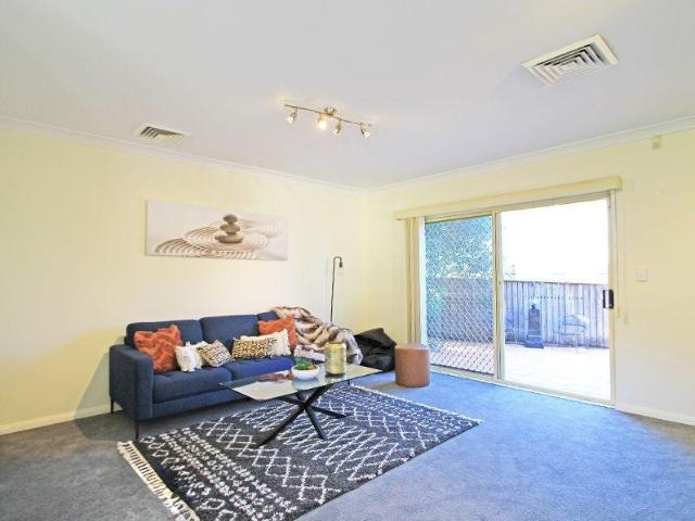 Townhouse for rent in Sydney, New South Wales
