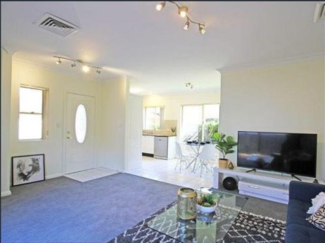 Townhouse for rent in Sydney, New South Wales