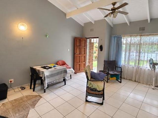 Townhouse for sale in Margate, Hibiscus Coast Local Municipality