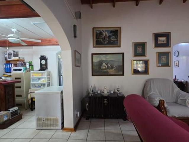 Townhouse for sale in Margate, Hibiscus Coast Local Municipality
