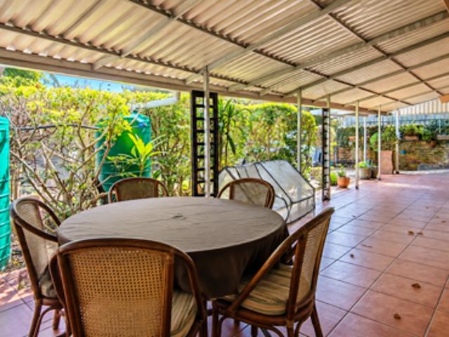 Townhouse for sale in Margate, Hibiscus Coast Local Municipality