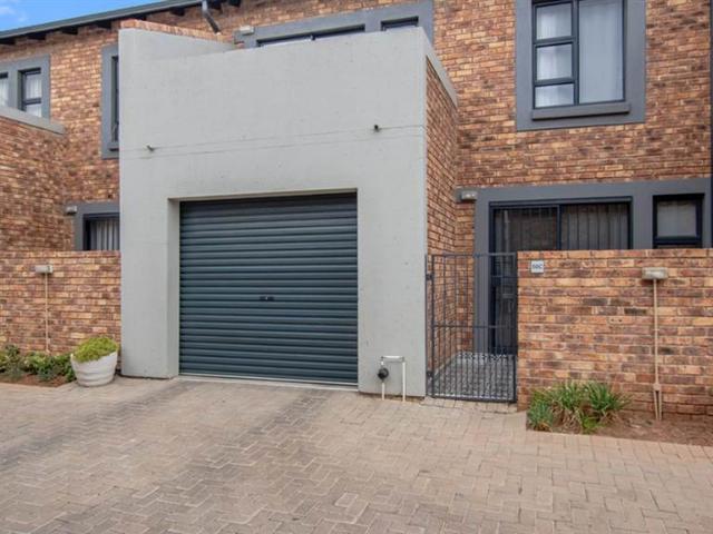 Townhouse for sale in Ekurhuleni, Gauteng