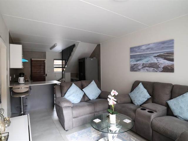 Townhouse for sale in Ekurhuleni, Gauteng