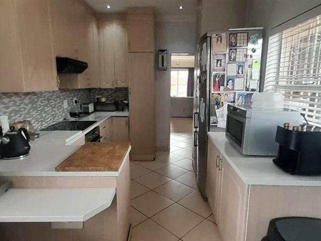 Townhouse for sale in Ekurhuleni, Gauteng