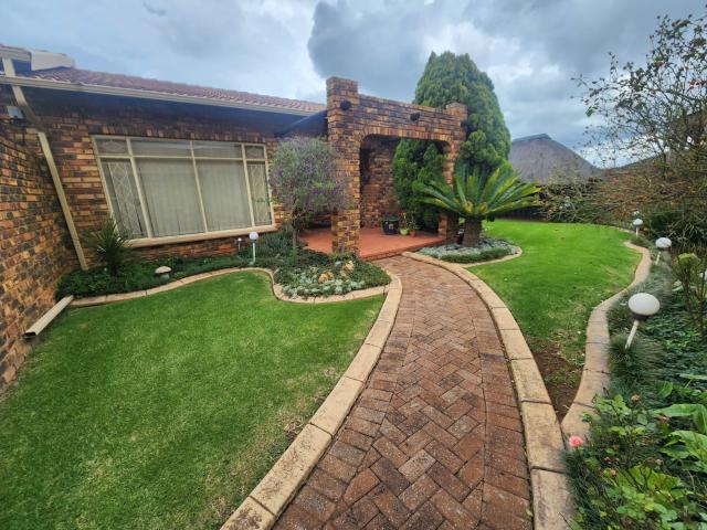Townhouse for sale in Kagiso, Gauteng