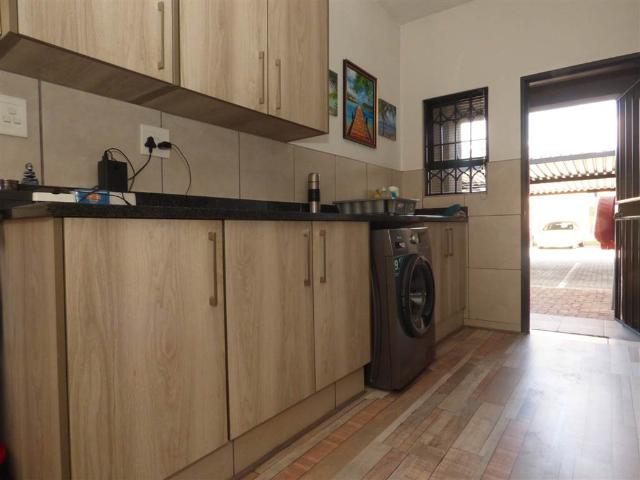 Townhouse for sale in Ekurhuleni, Gauteng