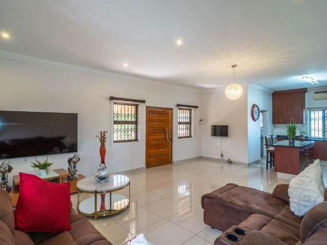 Townhouse for sale in Seaview, Kwazulu-natal
