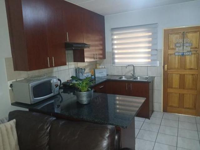 Townhouse for rent in Jansenpark, City of Ekurhuleni Metropolitan Municipality