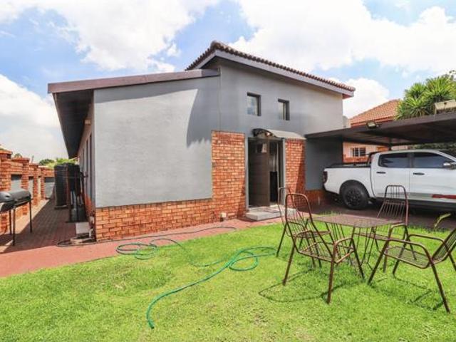 Townhouse for sale in Witbank, Mpumalanga