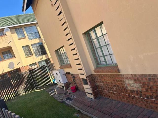 Townhouse for sale in eMalahleni, Emalahleni Local Municipality